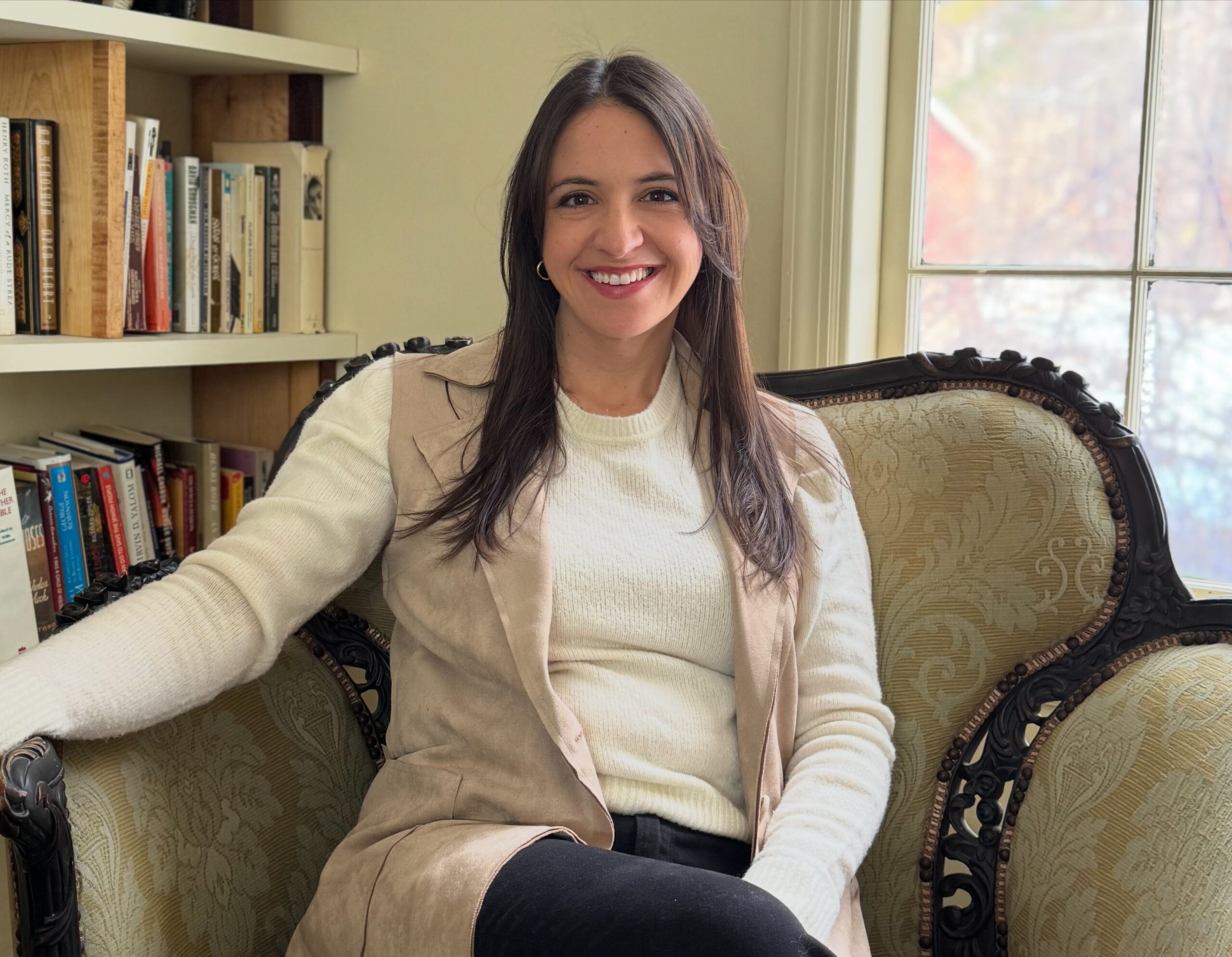 Hannah Schwartz, LCSW, licensed trauma therapist in Denver, Colorado